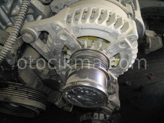 Audi a 4 ŞARJ DİNAMOSU