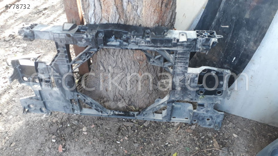 renault fluence ön panel çıkma