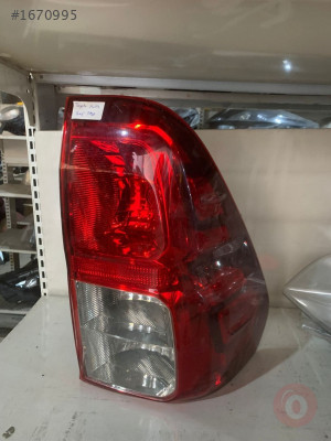TOYOTA HİLUX SAĞ STOP