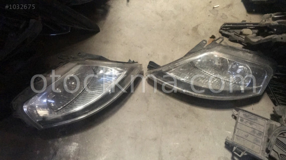 Citroen c3 çıkma orjinal sağ sol far