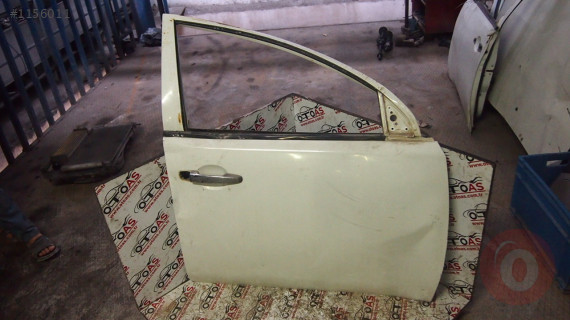 MİTSUBİSHİ L-200 SAĞ ÖN KAPI
