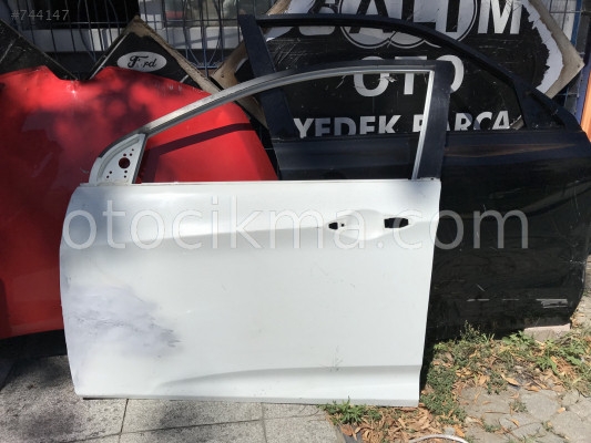 Hyundai accent blue çıkma sol ön kapı