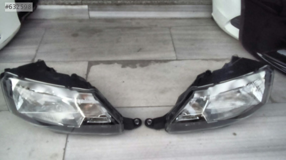 skoda rapid sağ sol far orjinal çıkma parça