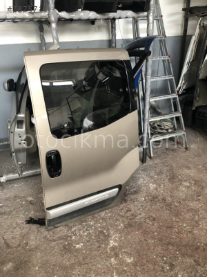 Fiorino boyasız kapı