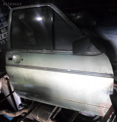 AUDİ A100 ÖN SAĞ KAPI  METALİK YEŞİL KAPI ÇIKMA