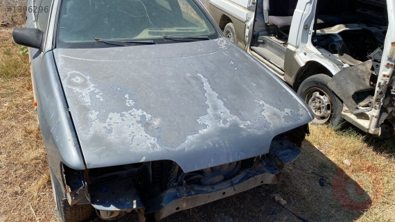 FORD SCORPİO SAĞ ARKA KAPI CAMI 1994 MODEL