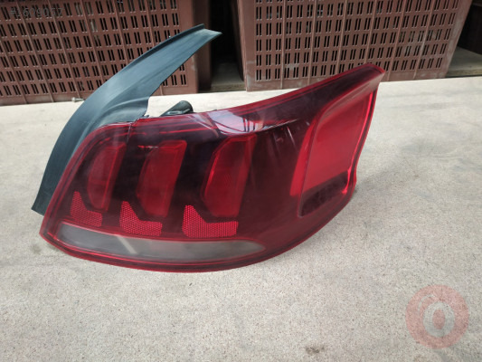 Peugeot 301 sol arka stop