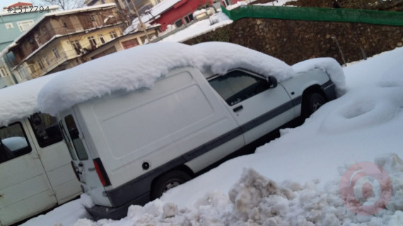 Renault express sağ yan panel çıkma yedek parça Mısırcıoğlu