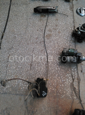 Nissan note sol ön kapı kilidi