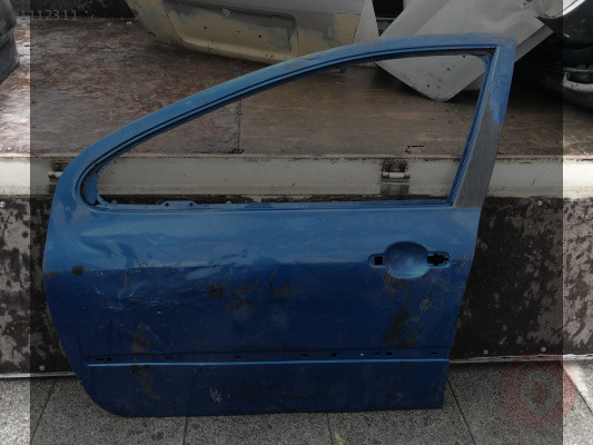 Peugeot 307 çıkma sol ön kapı mavi