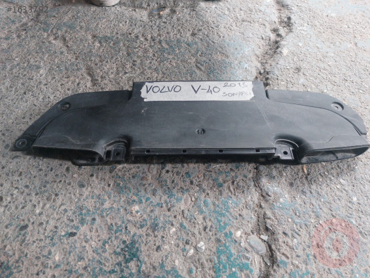 Volvo v40 ön panel üst havalandırma kaplaması