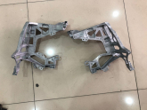MERCEDES W205 SAĞ-SOL FAR DESTEK BRAKETİ A2056225300-A205622