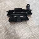 8V3012635 8V3012635B KRİKO TUTUCU BRAKETİ  AUDİ A3 2013>>