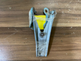 MİTSUBİSHİ LANCER MOTOR KAPUTU MENTEŞESİ 1990 MODEL ORJİNAL