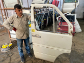 MERCEDES SPRİNTER SAĞ ÖN KAPI 1998-2006 MODEL ORJİNAL ÇIKMA