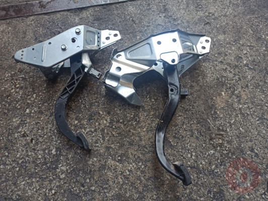OPEL ASTRA H DEBRİYAJ PEDALI