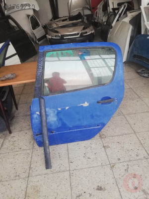 Peugeot 307 sol arka kapı orjinal hatasız