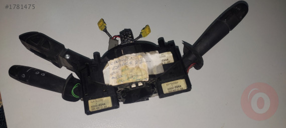 Renault escape sinyal kolları 2002-2004çıkma orjinal parça