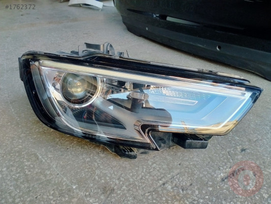AUDİ A3 SAĞ FAR