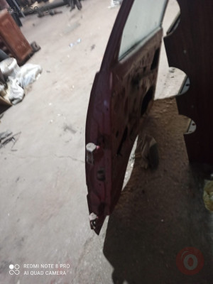 Suzuki Carry sağ ön kapı