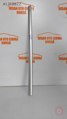 Toyota corolla sağ ön kapı bandı orijinal