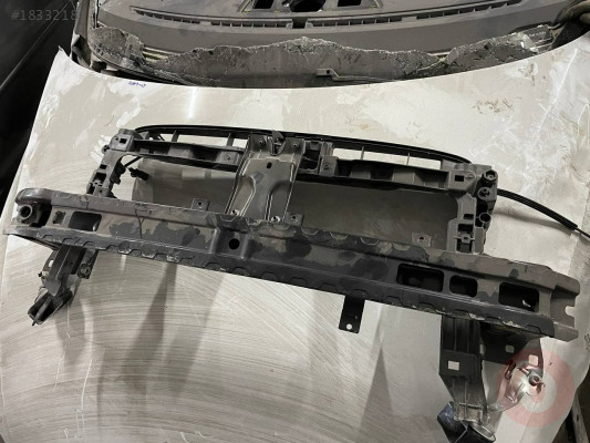 PASSAT B8,5 ÖN TAMPON DEMİRİ ORJİNAL ÇIKMA PARÇA - Volkswagen  Orijinal Çıkma Yedek Parça Ankara