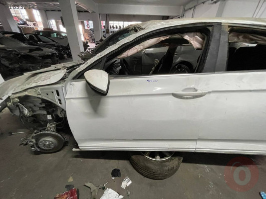 PASSAT B8,5 SOL ARKA KAPI BEYAZ HATASIZ ORJİNAL ÇIKMA PARÇA - Vossan Otomotiv PASSAT B8,5 SOL ARKA KAPI BEYAZ HATASIZ ORJİNAL ÇIKMA PARÇA - Volkswagen Orijinal Çıkma Yedek Parça Ankara