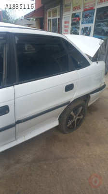 OPEL ASTRA F SOL ARKA KAPI
