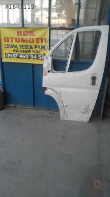 Citroen jumper çıkma sol ön kapı az hasarlı