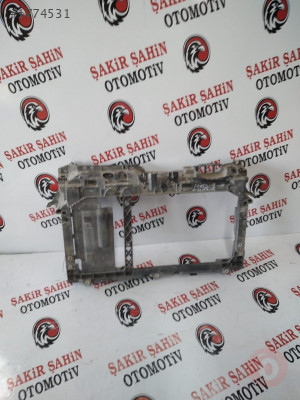 FORD COURİER ÖN PANEL ÇIKMA PARÇA