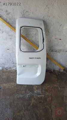 Dacia döker bagaj kapağı