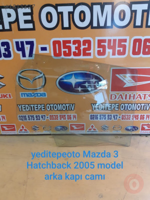 Mazda 3 arka cam hatchback