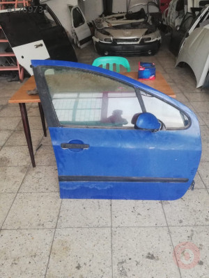 Peugeot 307 sağ ön kapı orjinal hatasız