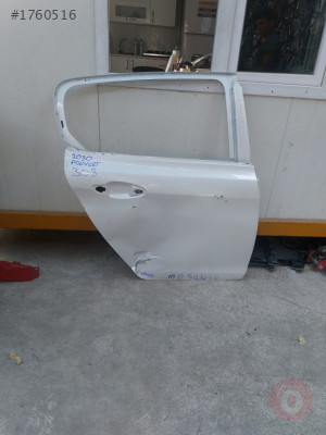 Peugeot 308 çıkma sag arka kapı