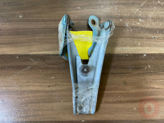 MİTSUBİSHİ LANCER MOTOR KAPUTU MENTEŞESİ 1990 MODEL ORJİNAL