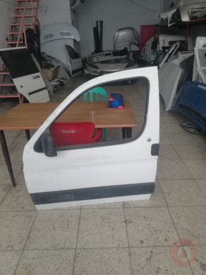 Citroen berlingo sol ön kapı çıkma orjinal