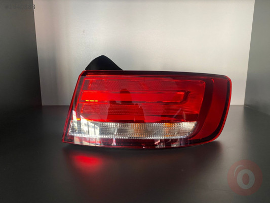 ÇIKMA SAĞ DIŞ STOP LAMBASI AUDİ A4 2015-2019