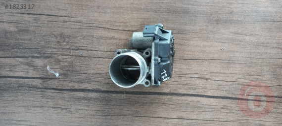 SsangYong Tivoli Gaz Kelebeği