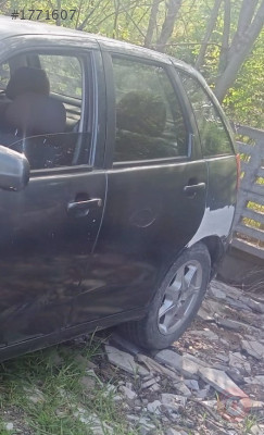 2011 model seat ibiza 16v çıkma sol arka kapı dolu