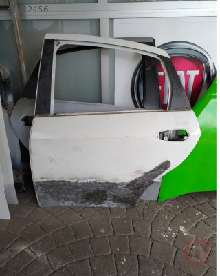 FİAT LİNEA SOL ARKA KAPI ORJİNAL ÇIKMA