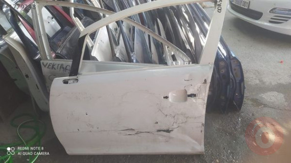 Opel Corsa d 2014 sol ön kapı çıkma