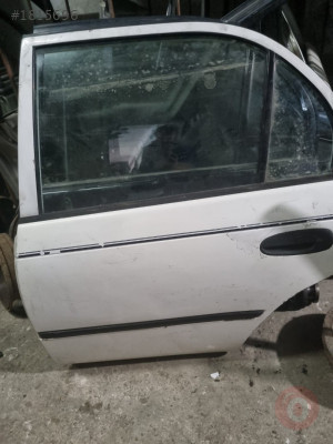 93-97 TOYOTA CARİNA SOL ÖN KAPI