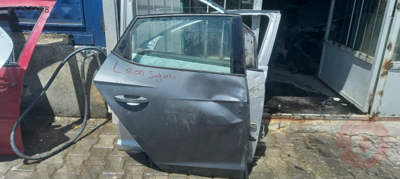 2015 SEAT LEON SAĞ ARKA KAPI ORJ ÇIKMA