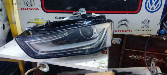 2014 Audi A4 sol far orijinal çıkma