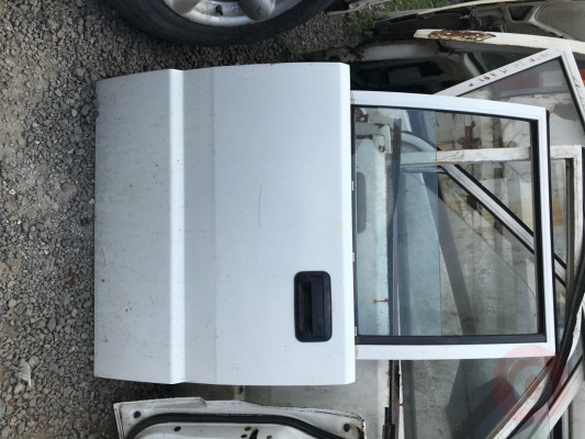 L200 SOL ARKA KAPI
