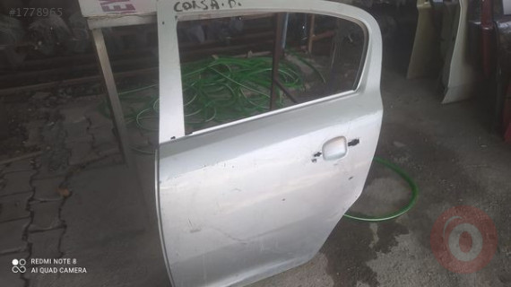 Opel Corsa d 2013 model sol arka kapı çıkma
