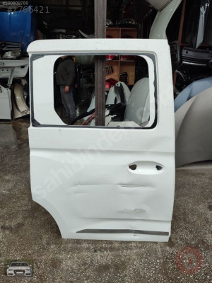 CADDY SAĞ SÜRGÜLÜ KAPI