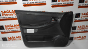 TOYOTA COROLLA 01-07  SOL ÖN KAPI DÖŞEMESİ OEM; 67778-02130