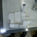 FORD FOCUS CAM SU BİDONU