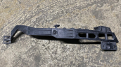 OPEL ASTRA J MAKYAJLI SAĞ FAR ALT BRAKETİ ÇIKMA 13368882